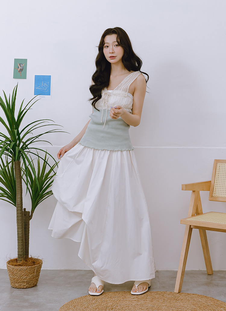 GraceGift 平價女鞋 時尚秀場 方頭 極簡美學柔感人字中跟拖鞋 米白色