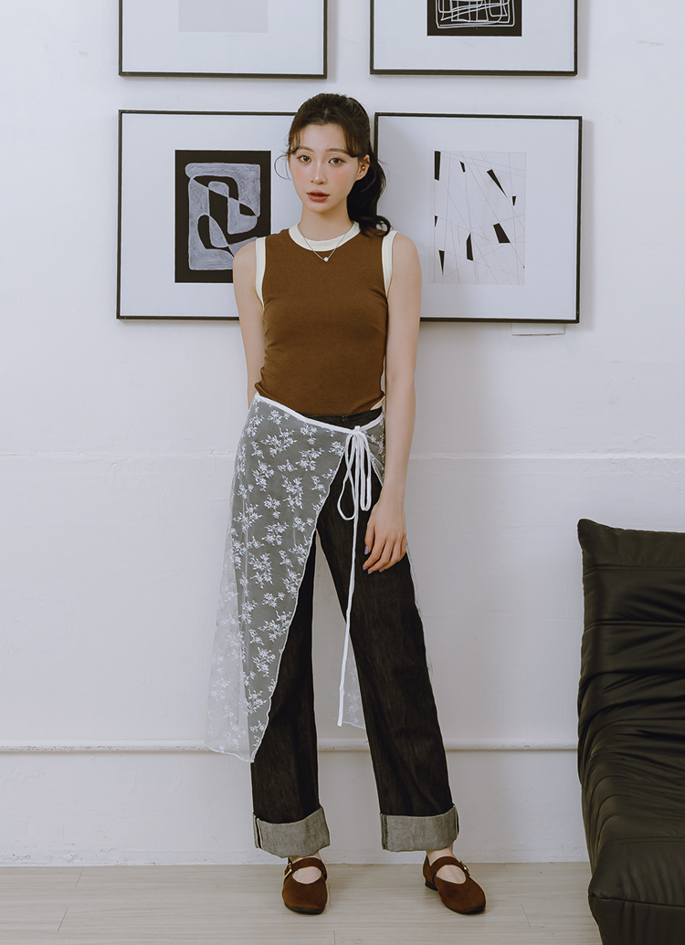 GraceGift 平價女鞋 時尚秀場 圓頭 精品級金屬方釦真皮平底瑪莉珍鞋 咖色