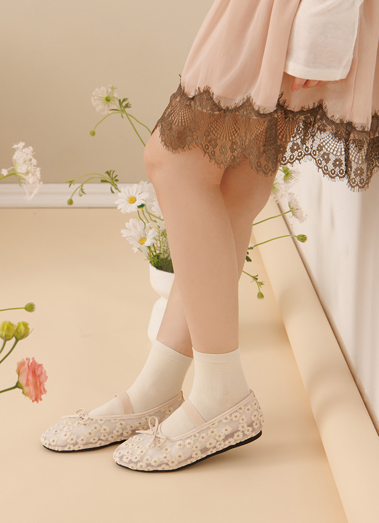 GraceGift平價女鞋 春日花園 蝴蝶結網紗 平底瑪莉珍鞋 杏色