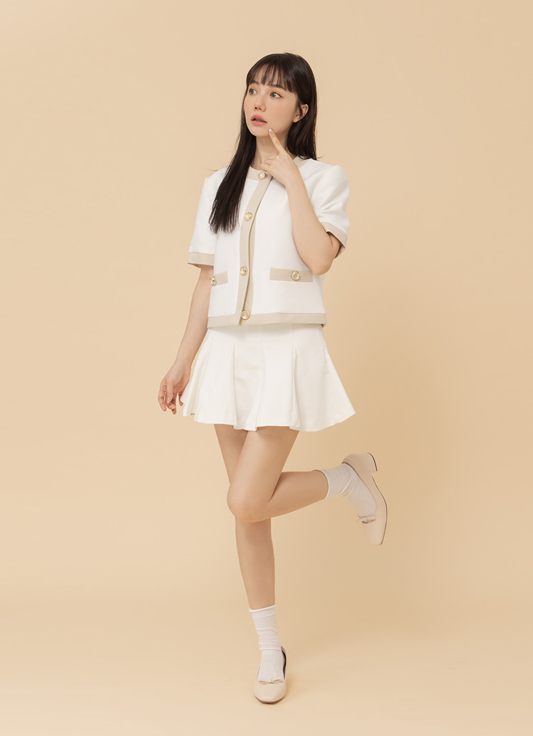 GraceGift 平價女鞋 復古女孩 小方頭 簍空蝴蝶結 瑪莉珍跟鞋 米白色 實拍圖