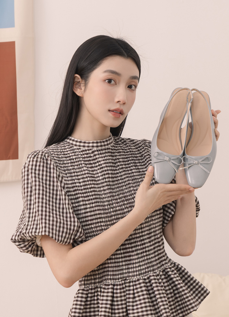 GraceGift平價女鞋 時尚秀場 方頭 韓系清新蝴蝶結後空跟鞋 藍灰色