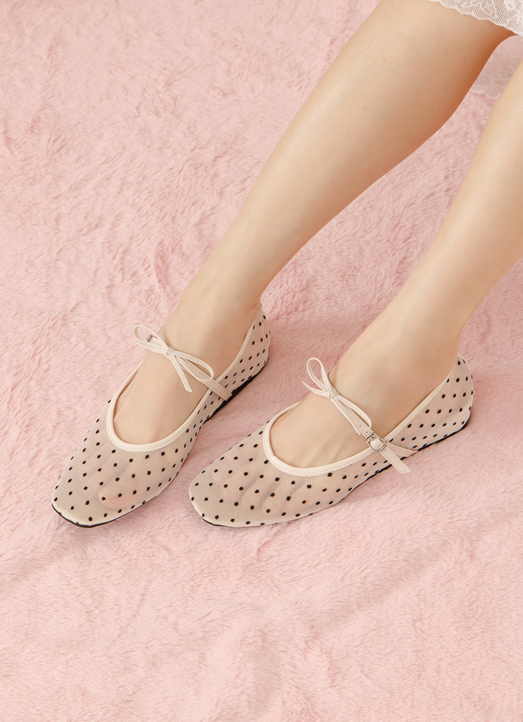 GraceGift平價女鞋 日系水玉 蝴蝶結網紗 內增高瑪莉珍鞋 米白色