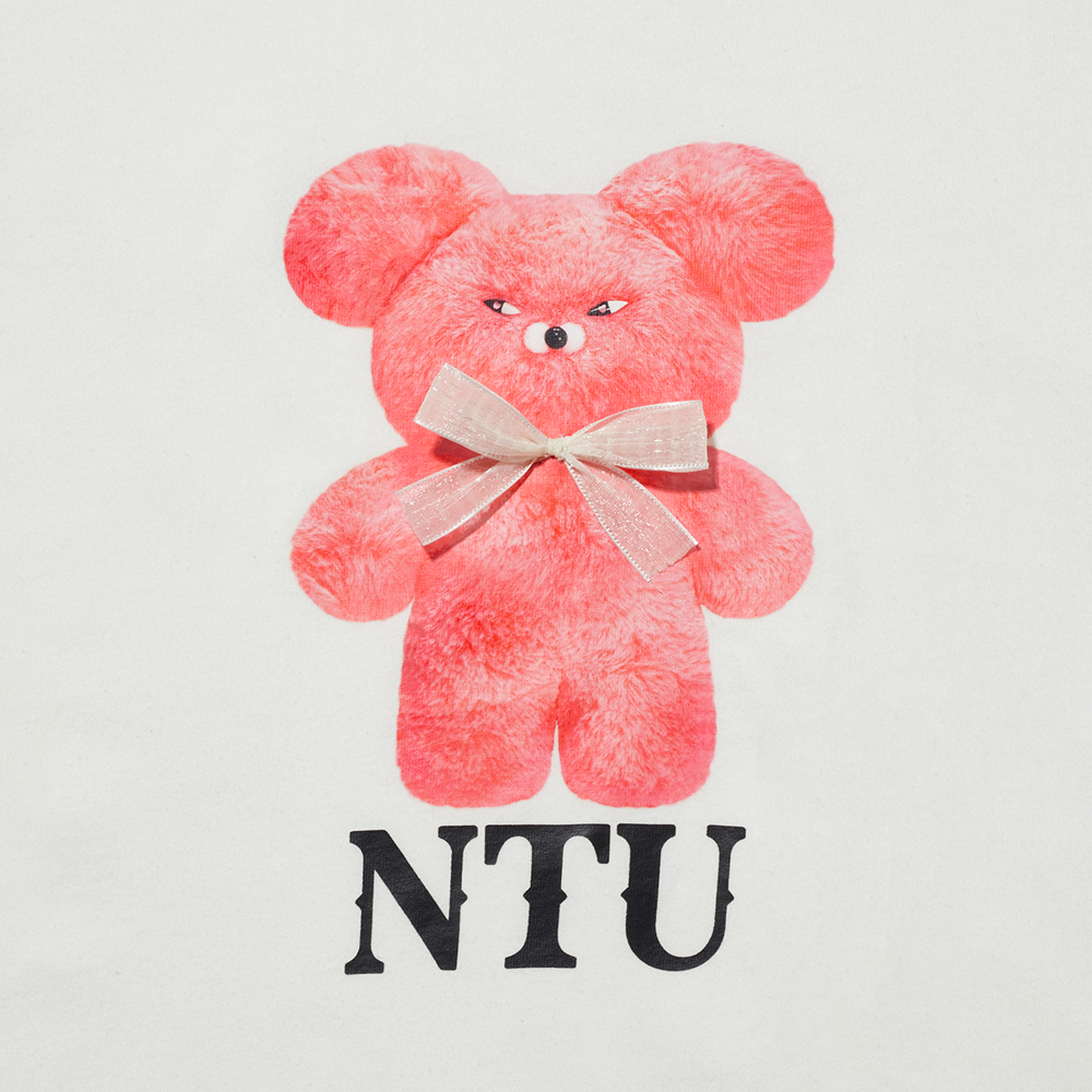 GraceGift Wasabi Bear聯名 Wasabi Bear X NTU粉芥末熊蝴蝶結印花情侶短袖T恤 粉色