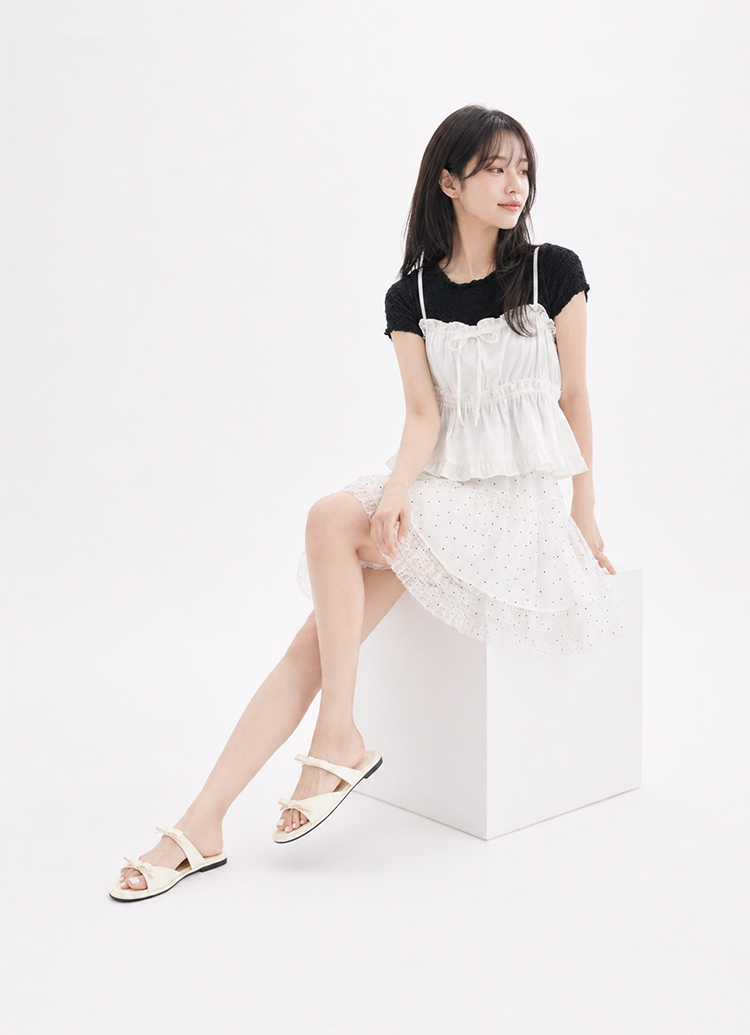 GraceGift平價女鞋 時尚秀場 圓頭 韓系夏日蝴蝶結雲感平底拖鞋 米白色