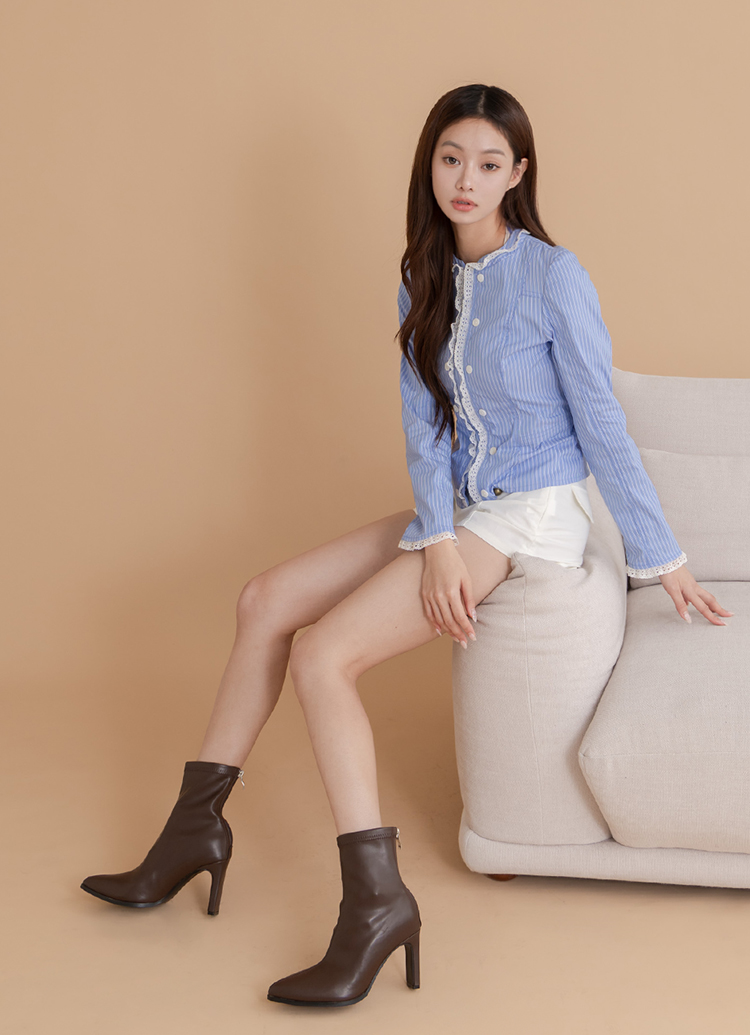 GraceGift平價女鞋 明星舞台咖啡色尖頭高跟襪靴