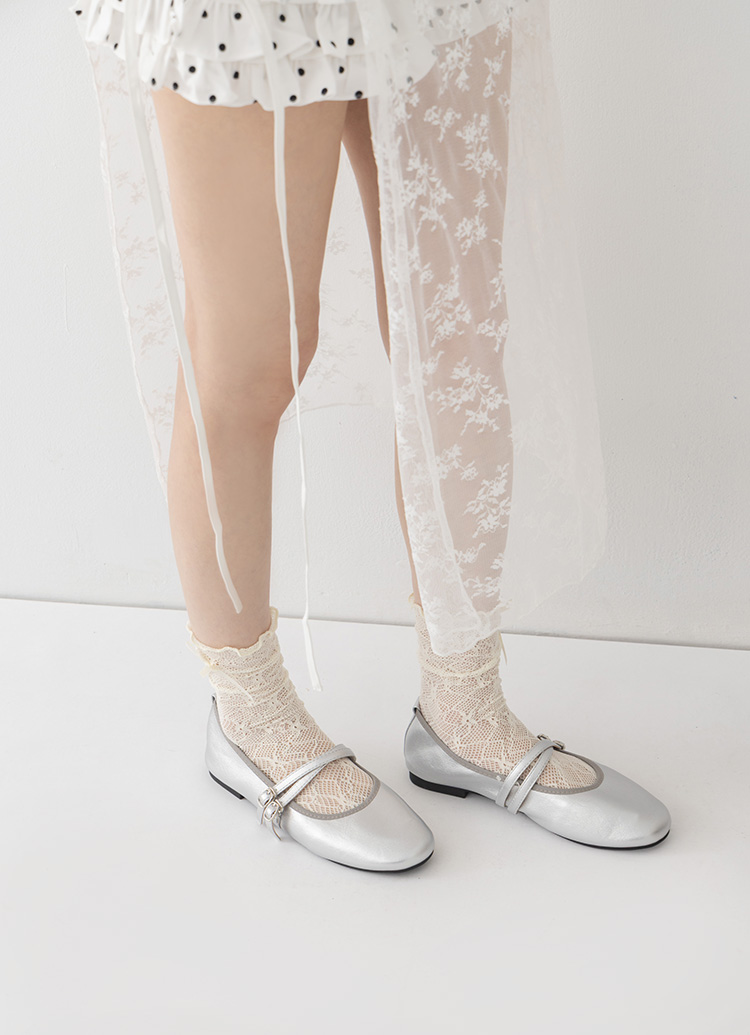 GraceGift平價女鞋 時尚秀場 圓頭 奶油雲朵極軟加厚乳膠芭蕾瑪莉珍鞋 銀色