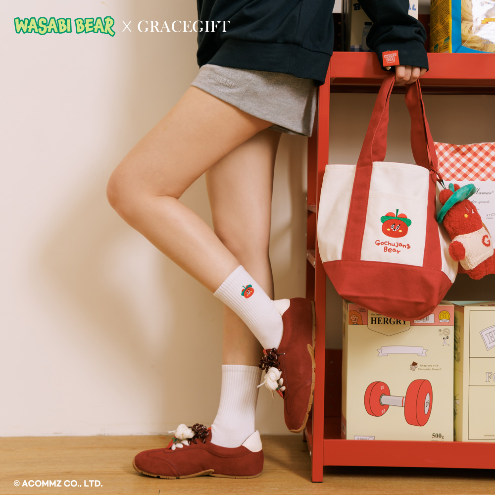 GraceGift  Wasabi Bear聯名 芥末熊 辣椒醬熊螺紋電繡中筒襪 白色