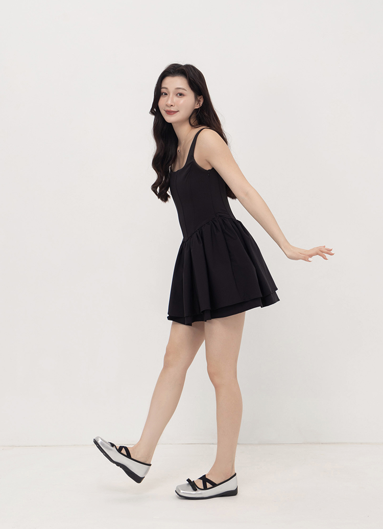 GraceGift 平價女鞋 蝴蝶結交叉 細帶芭蕾舞娃娃鞋 銀色 平底娃娃鞋 實拍圖
