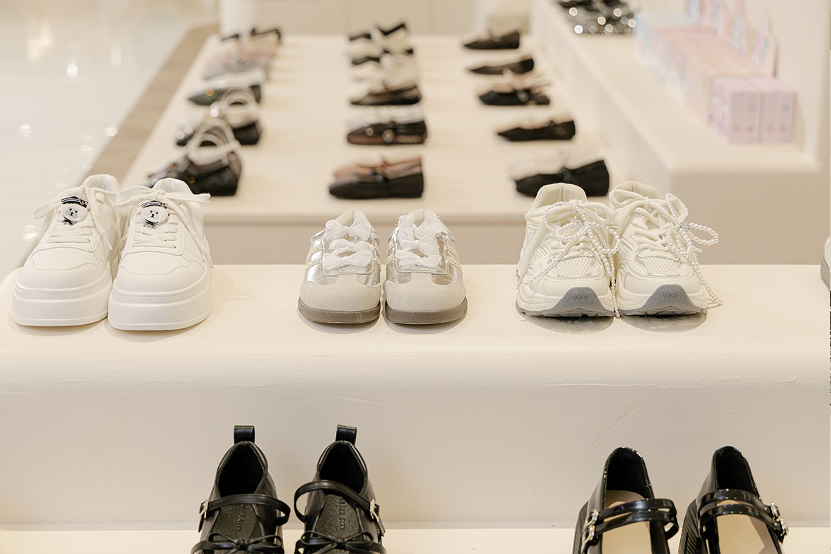 Grace Gift_遠東 Garden City女鞋店_德訓鞋