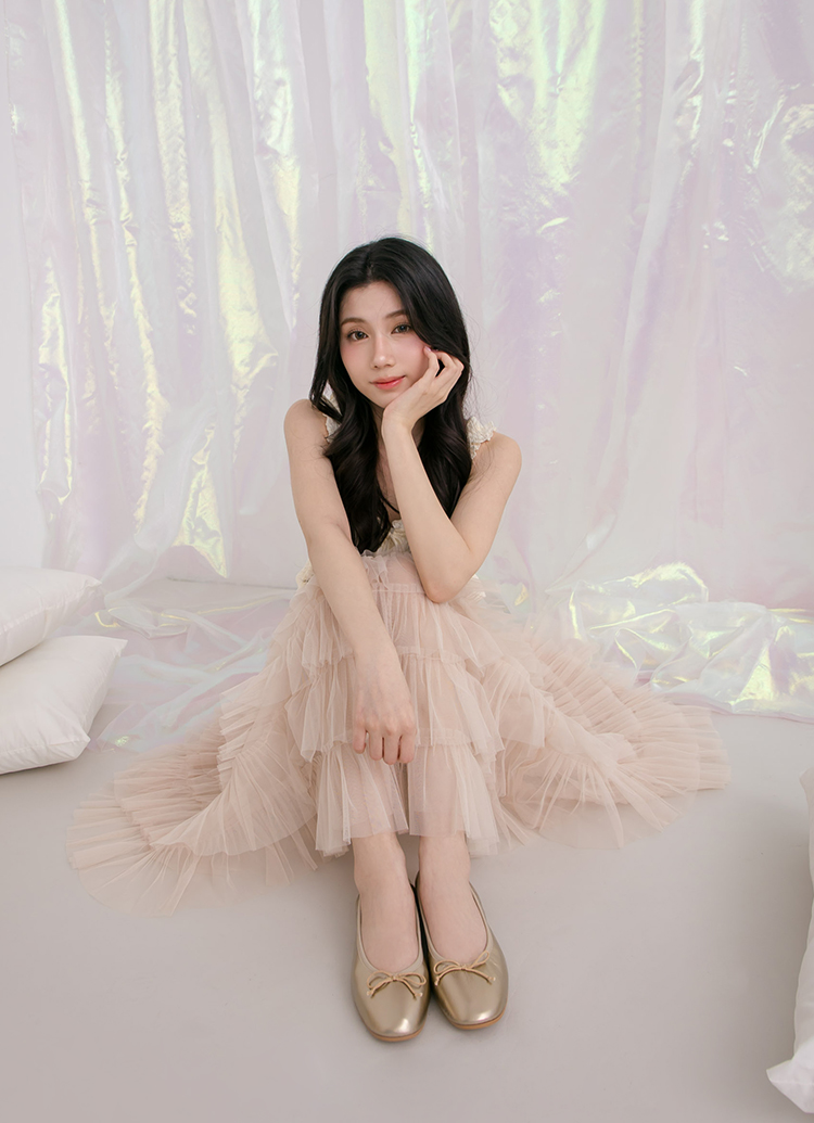GraceGift平價女鞋 時尚秀場 圓頭 法式訂製全真皮鞋墊芭蕾平底娃娃鞋 金色
