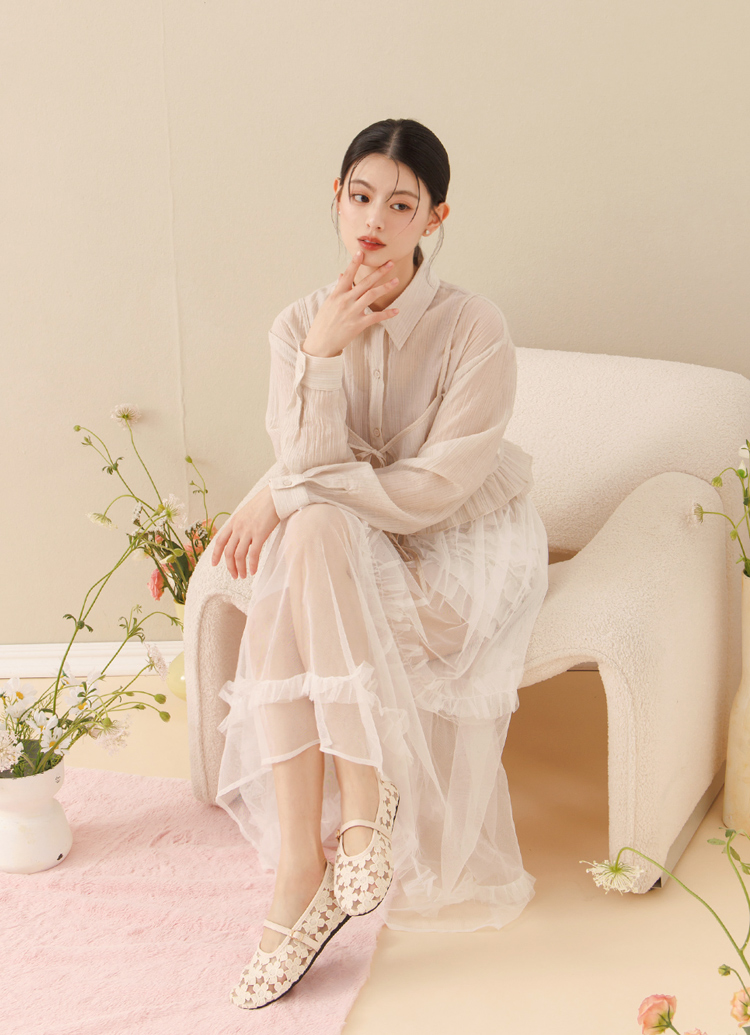 GraceGift平價女鞋 法式少女 蕾絲花朵 透膚平底 瑪莉珍鞋 杏色