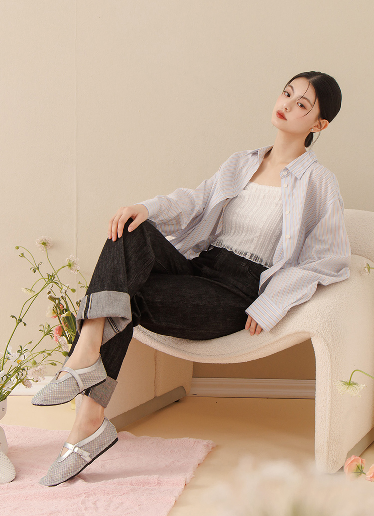 Grace Gift 平價女鞋 夢幻細鑽 編織網面瑪莉珍鞋 銀色 平底瑪莉珍鞋 實拍圖