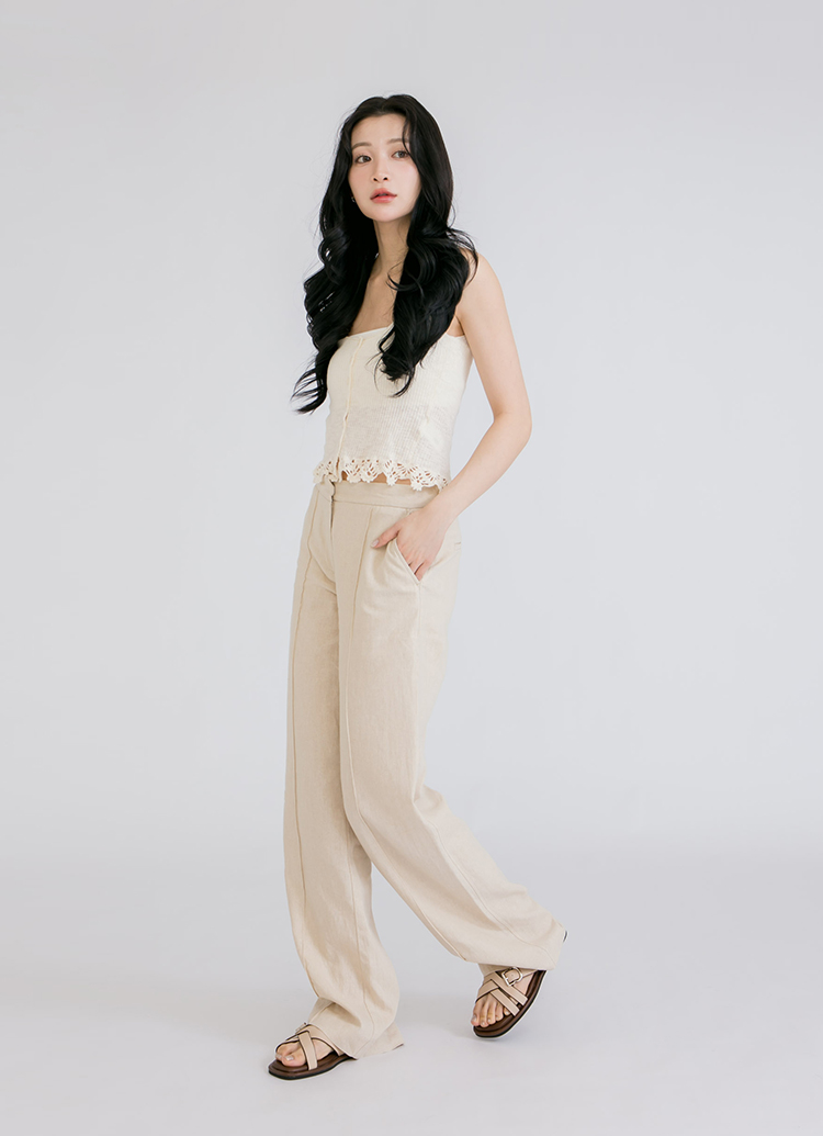 GraceGift平價女鞋 簡約質感合成皮革交織方頭釦飾涼鞋 杏