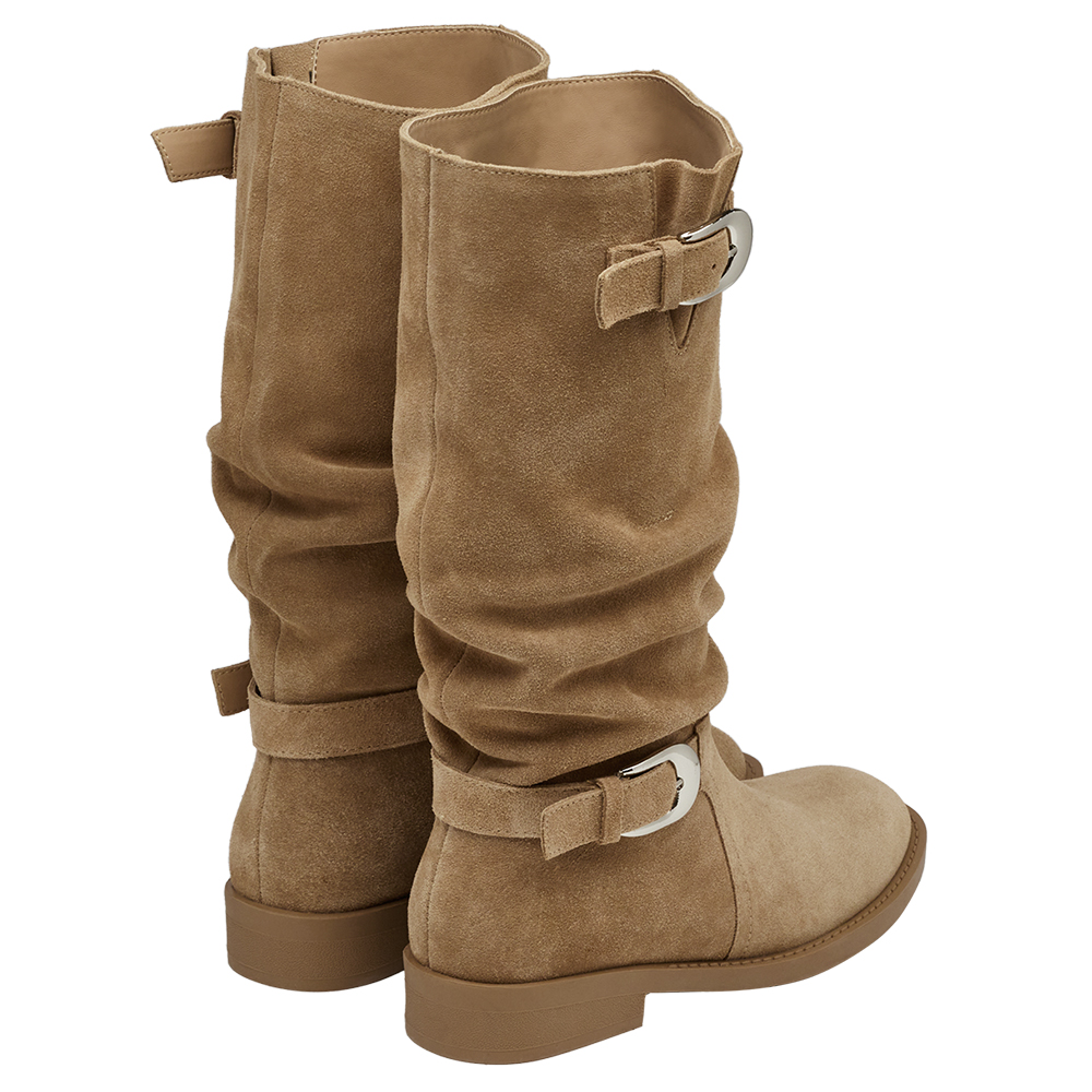 慵懶隨性麂皮雙層皮帶扣堆堆長靴 駝