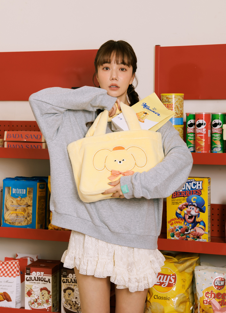 Grace Gift 平價女鞋 Wasabi Bear 聯名 黃芥末熊 格紋絨毛電繡 托特包 正紅色 實拍圖