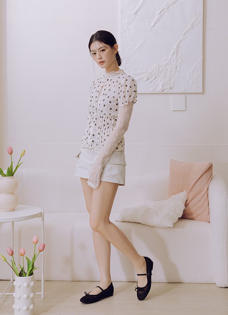 GraceGift平價女鞋 時尚秀場 方圓頭 復古芭比網紗拼接芭蕾平底瑪莉珍鞋  黑色