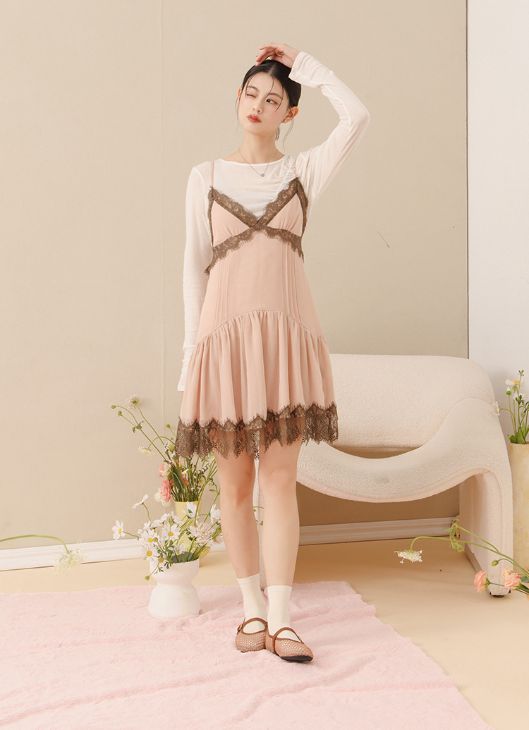 GraceGift平價女鞋 名人時尚 透膚網面 平底瑪莉珍鞋 棕色