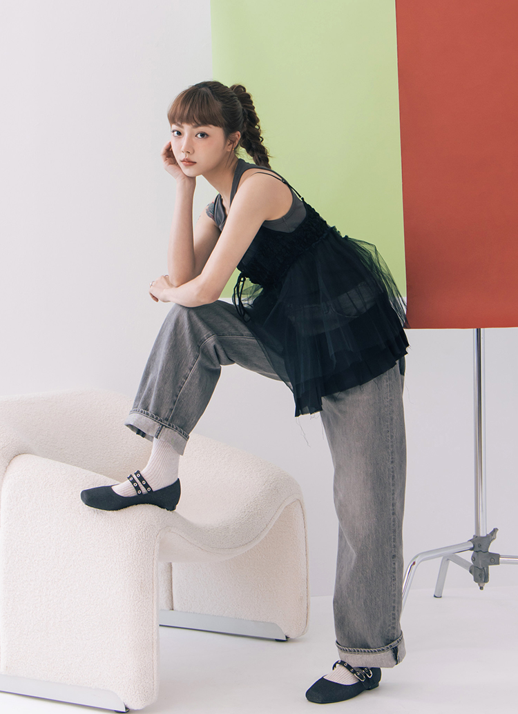 Grace Gift 李柔聯名 甜酷序曲 方頭金屬雙帶芭蕾舞瑪莉珍鞋 黑牛仔