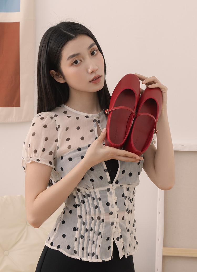 GraceGift平價女鞋 俏皮少女 素面 花釦 芭蕾舞瑪莉珍鞋 正紅