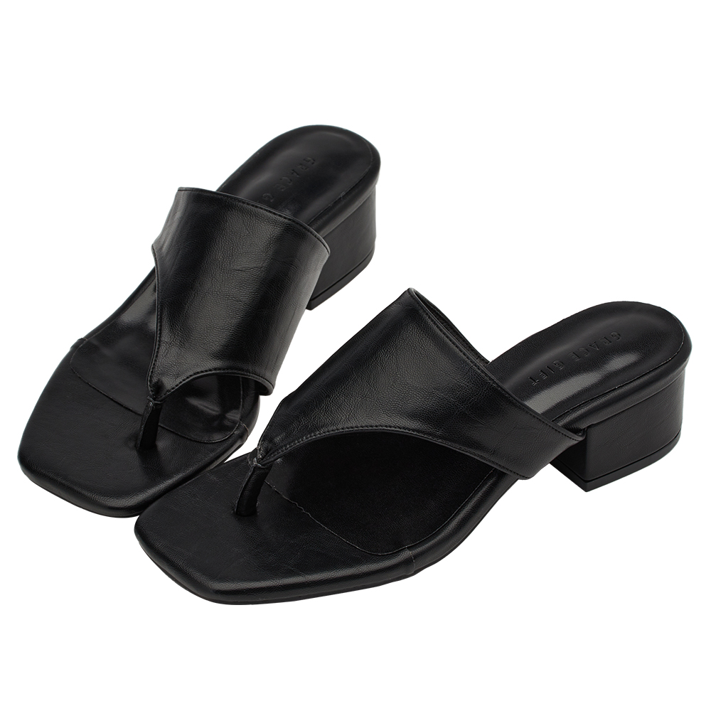 GraceGift 平價女鞋 時尚秀場 方頭 極簡美學柔感人字中跟拖鞋 黑色