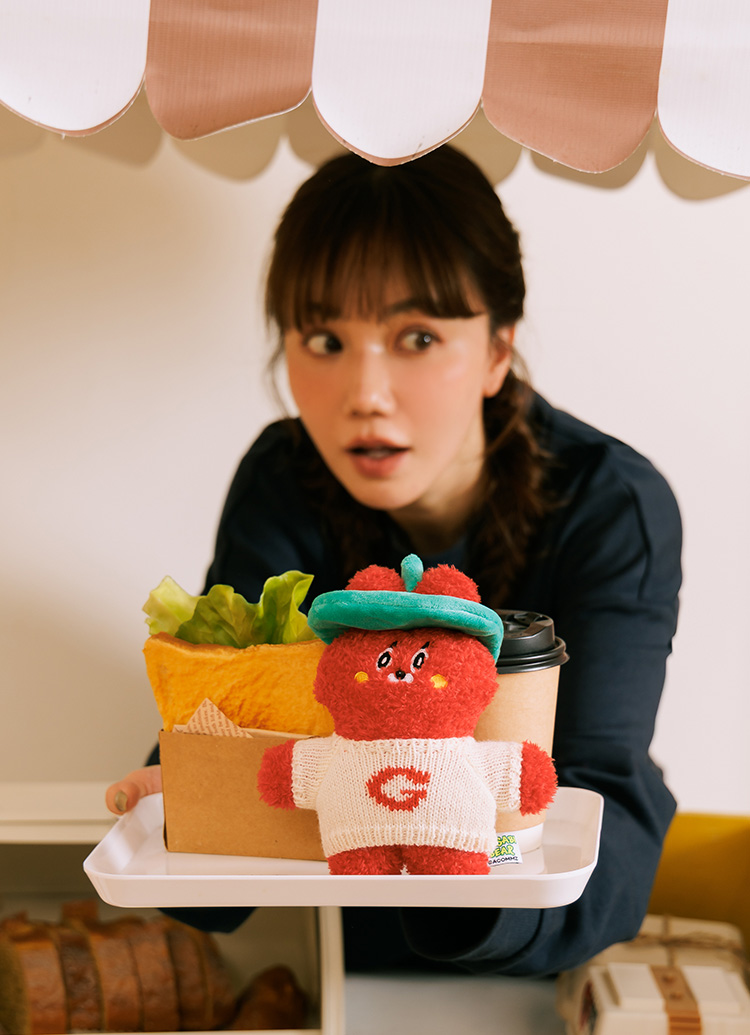 Grace Gift Wasabi Bear聯名 新年療癒收納組 絨毛化妝包 玩偶盲盒 曬娃包 福帶