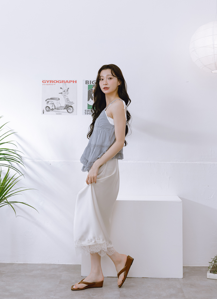 GraceGift 平價女鞋 時尚秀場 方頭 韓系慵懶人字中跟拖鞋 棕色