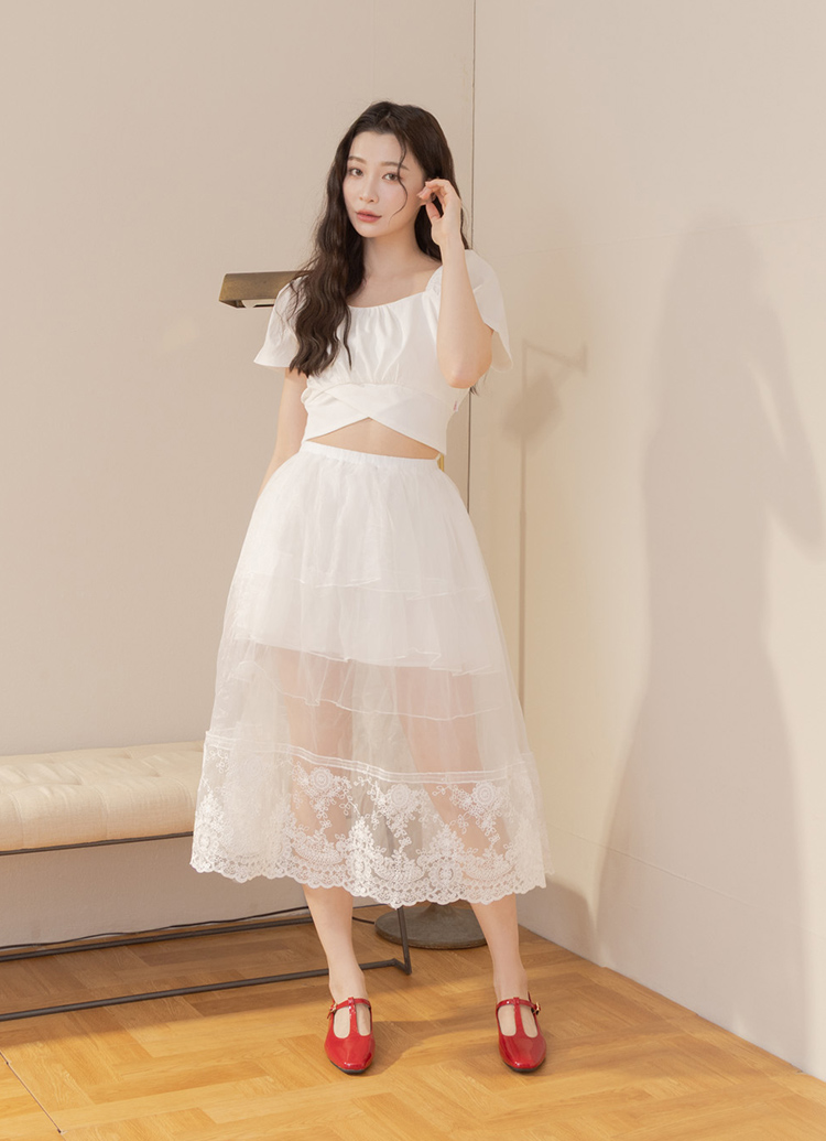 Grace Gift 平價女鞋 復古女伶 T字愛心扣微方頭瑪莉珍鞋 紅漆色 內增高瑪莉珍鞋