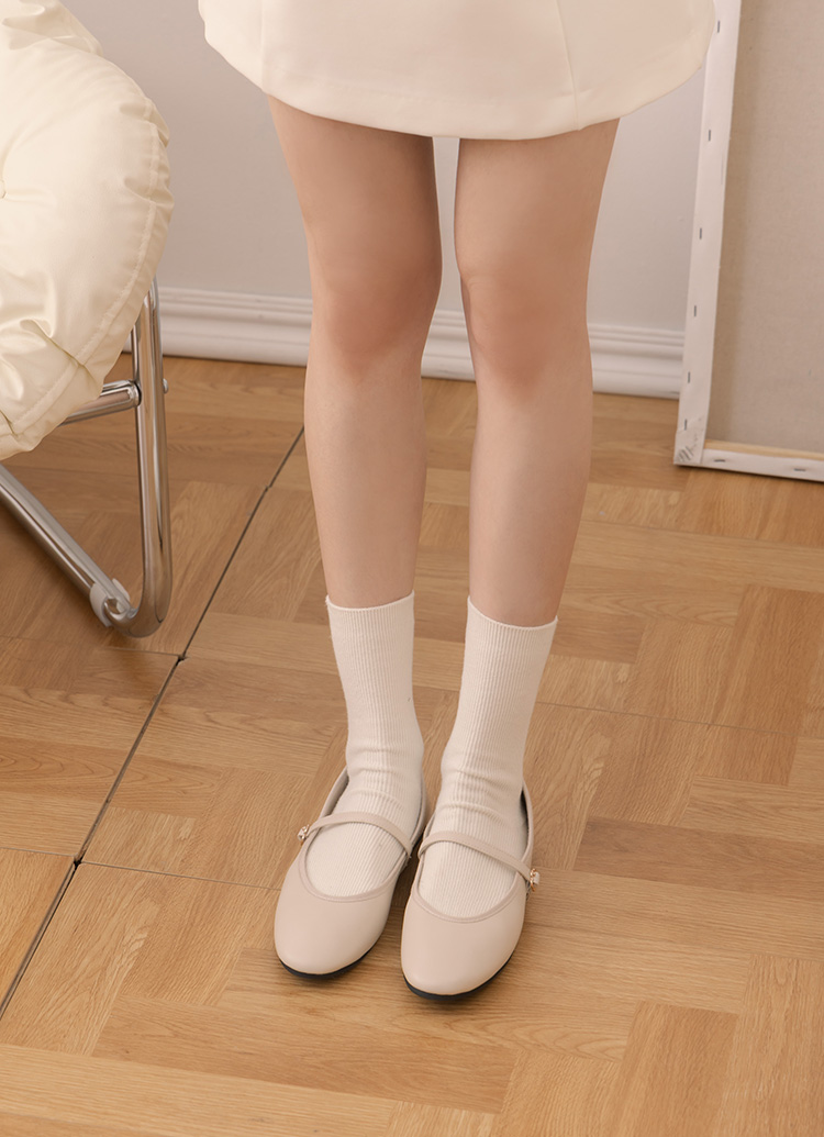 GraceGift平價女鞋 俏皮少女 素面 花釦 芭蕾舞瑪莉珍鞋 杏