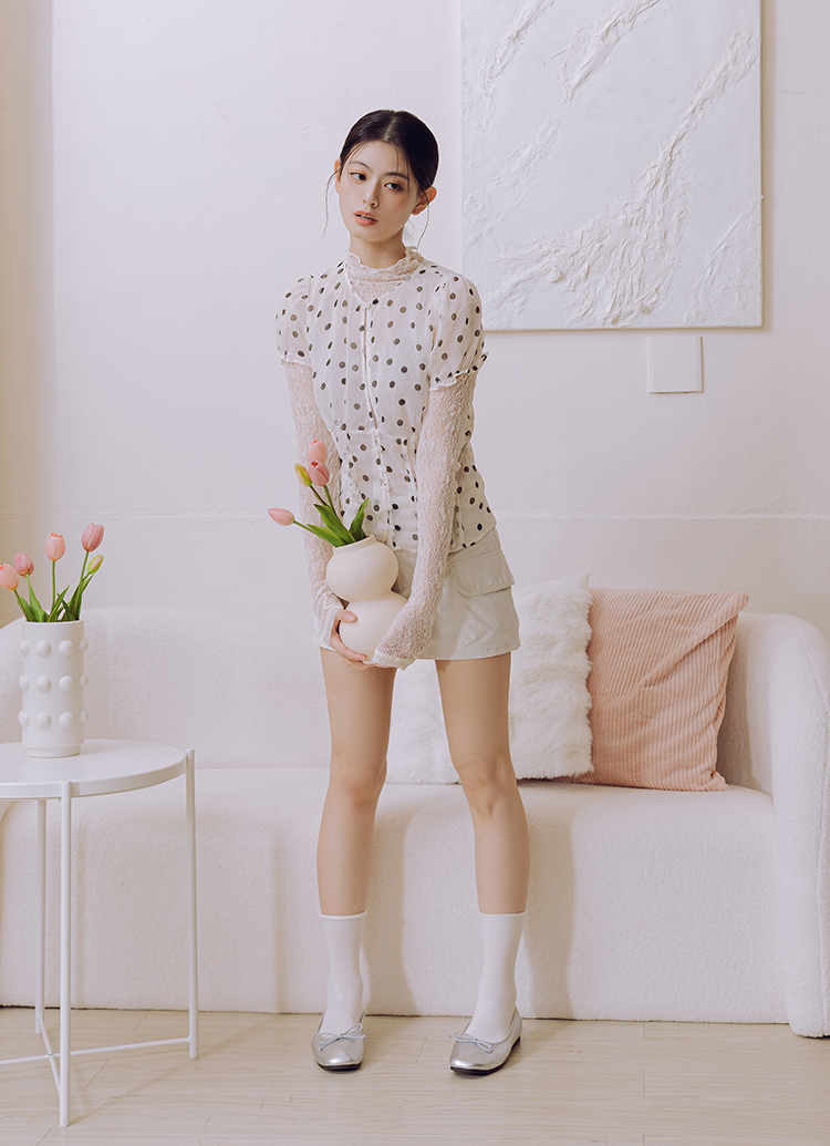 GraceGift平價女鞋 時尚秀場 方圓頭 法式經典蝴蝶結芭蕾舞平底娃娃鞋 銀色