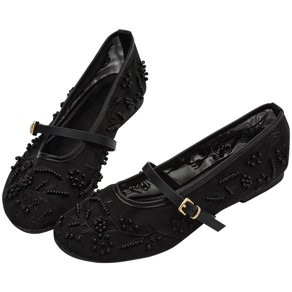 GraceGift平價女鞋 時尚秀場 圓頭 浪漫珍珠繡花網紗平底瑪莉珍鞋 黑色