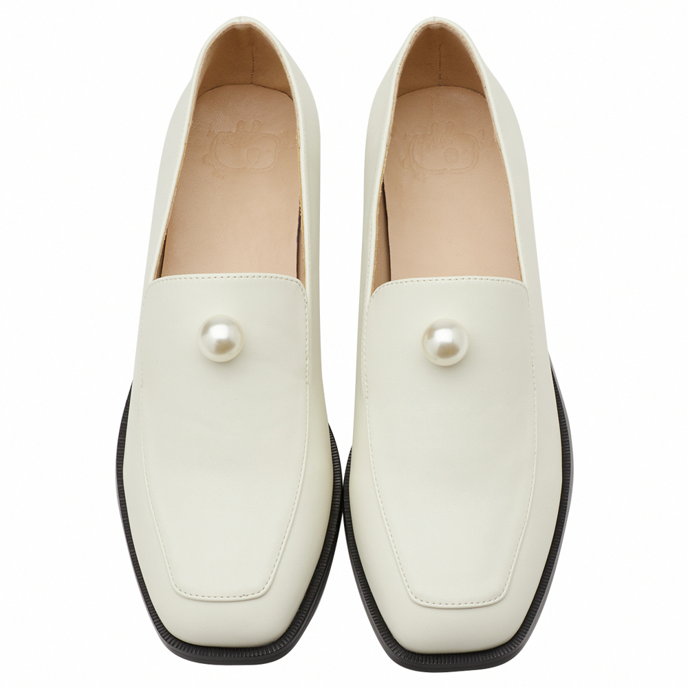 奕潔聯名-柔光珍珠方頭低跟樂福小皮鞋 米白