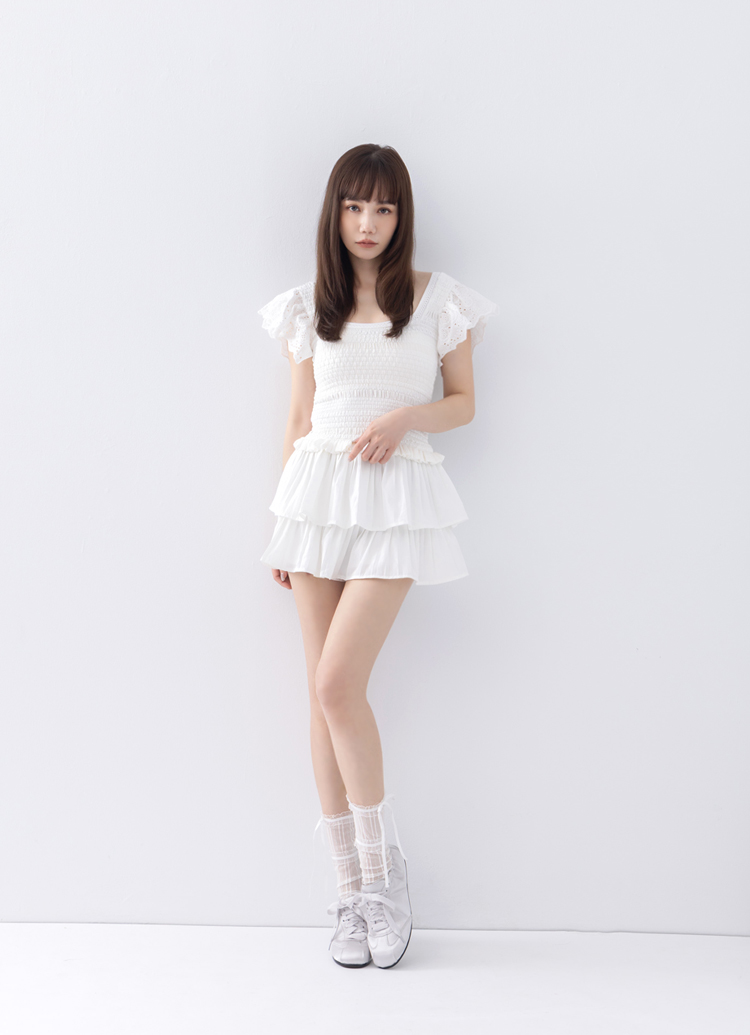 GraceGift平價女鞋 時尚秀場 圓頭 質感柔光緞面芭蕾舞薄底德訓鞋 灰色