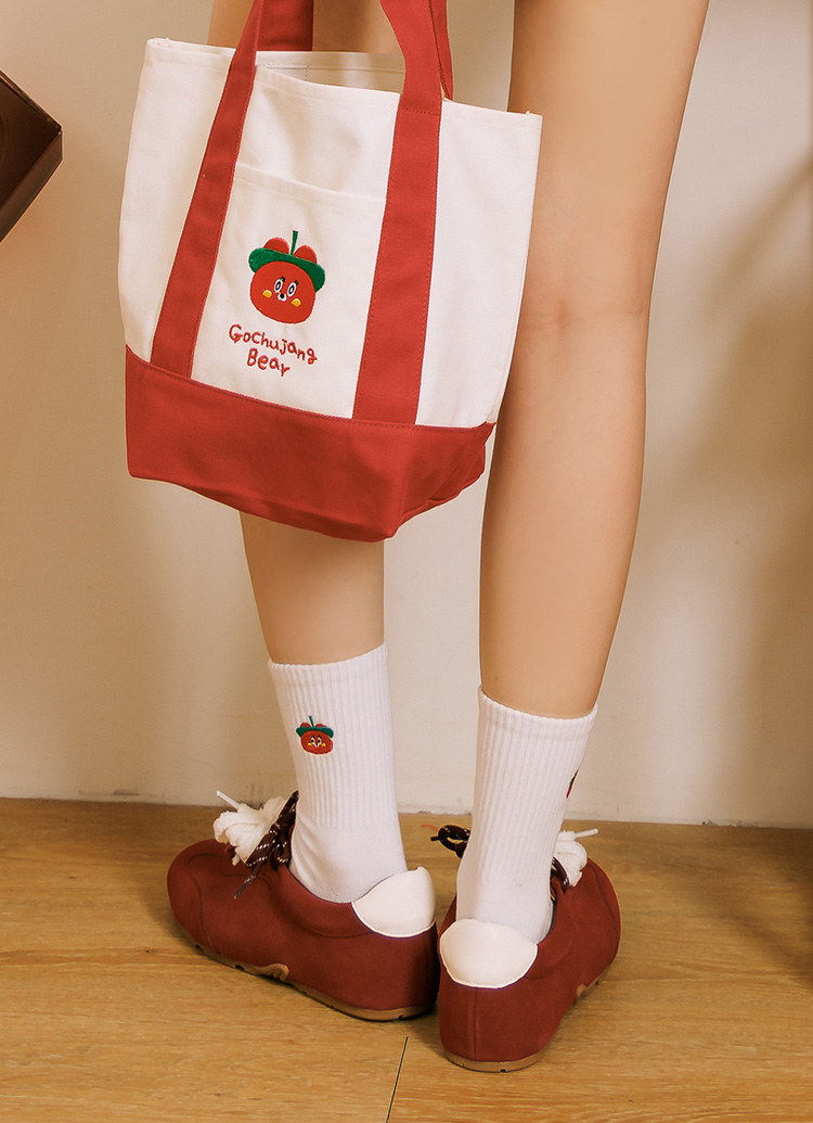 GraceGift  Wasabi Bear聯名 芥末熊 辣椒醬熊螺紋電繡中筒襪 白色