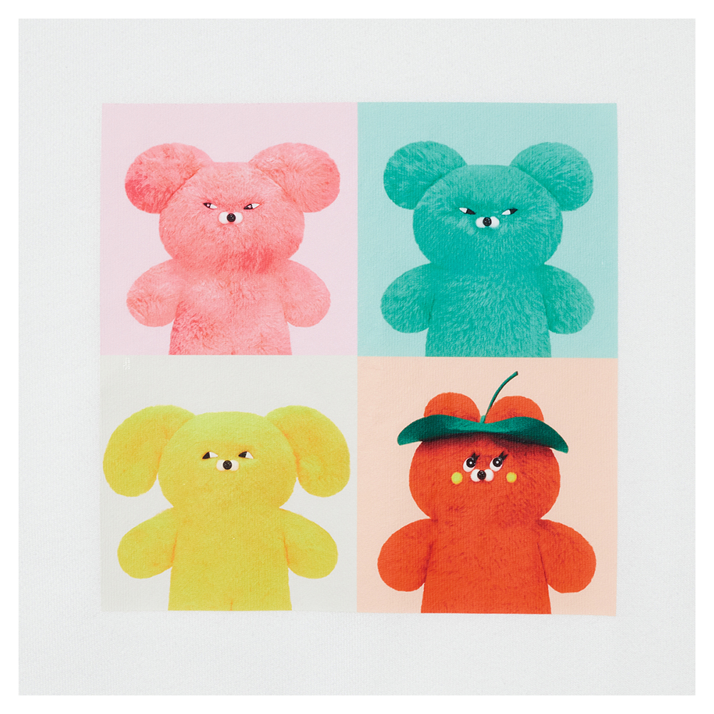 GraceGift Wasabi Bear聯名 醬友集合 拼貼印花大學T 白色 實拍圖