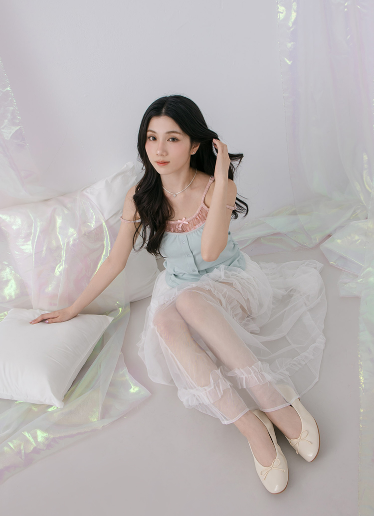 GraceGift平價女鞋 時尚秀場 圓頭 法式訂製全真皮鞋墊芭蕾平底娃娃鞋 米漆色