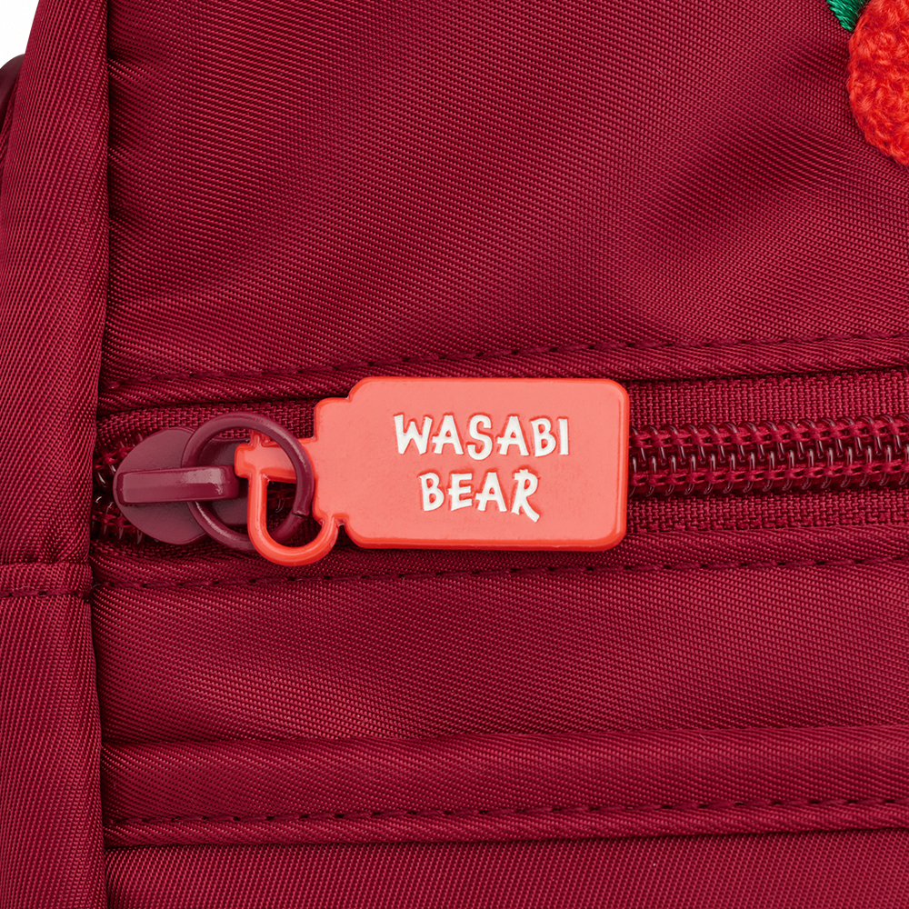 GraceGift Wasabi Bear聯名 辣椒醬 熊雙層斜背尼龍隨身包 紅色 實拍圖