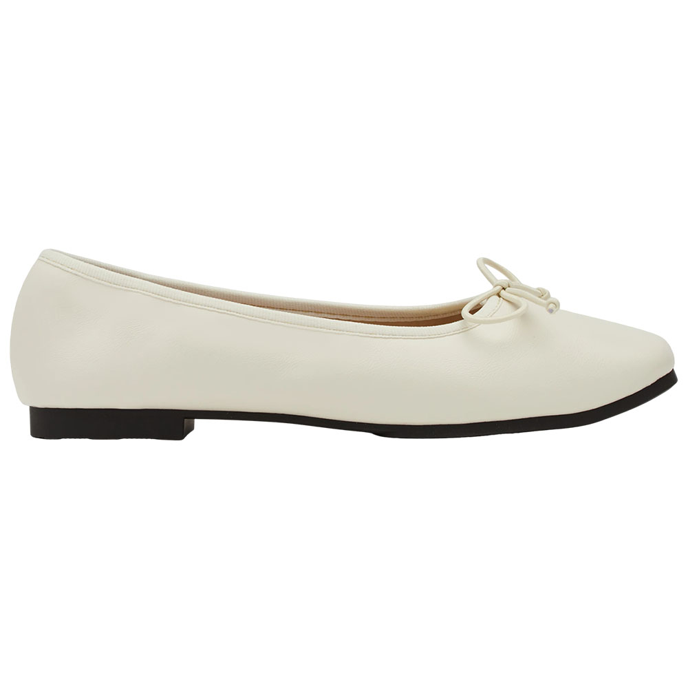 GraceGift平價女鞋 時尚秀場 方圓頭 法式經典蝴蝶結芭蕾舞平底娃娃鞋 米白色